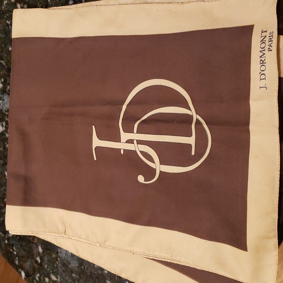 J. Dormont Paris oblong scarf - Picture 1 of 1